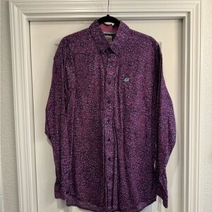 Cinch shirt size medium